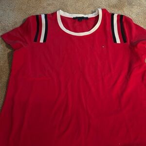 Tommy Hilfiger women’s large t shirt